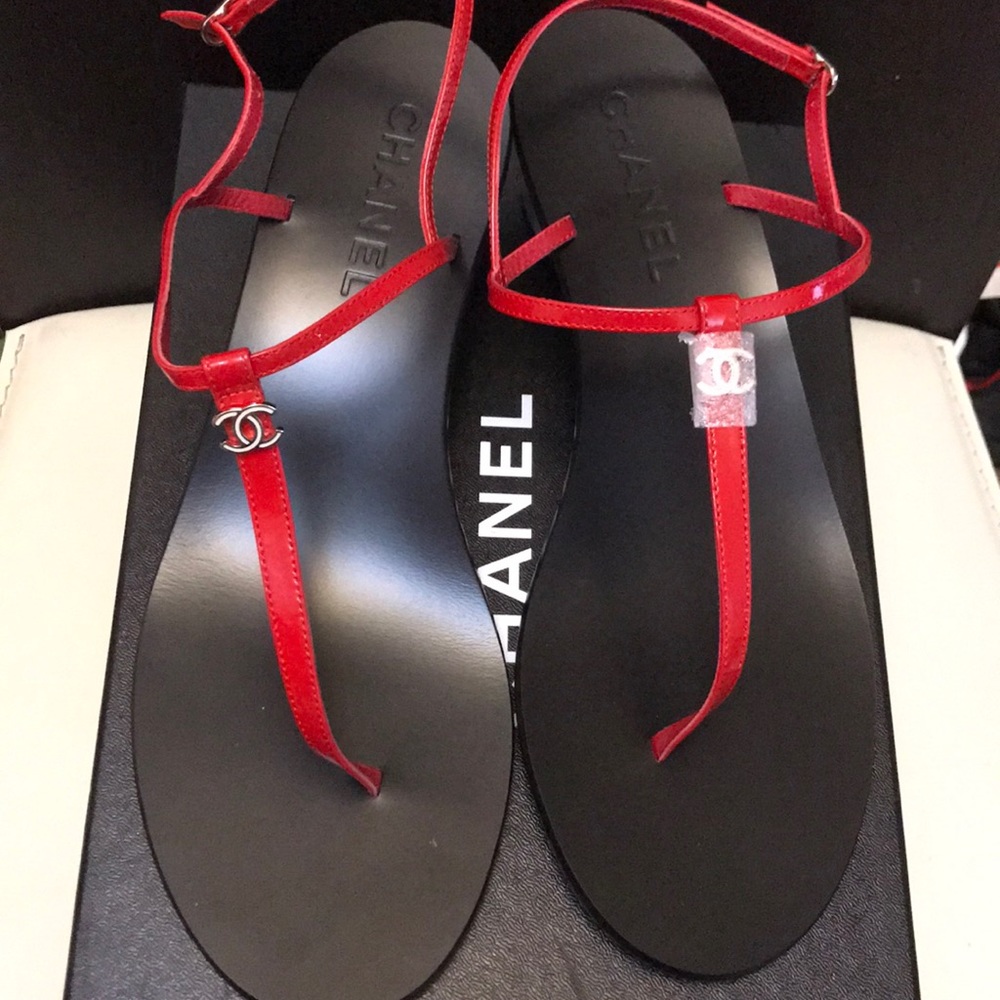 COPY - Chanel thong sandals size 41